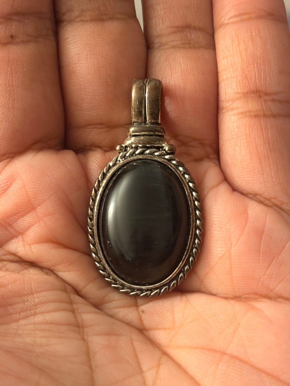Faux black onyx pendant. Vintage Kenneth Cole